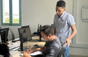 Arranca la primera generación de coders en Barranquilla: alcalde Alejandro Char y Riwi le apuestan al talento TI en la ciudad