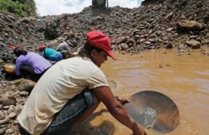 Gobierno del cambio y Gobernación de Nariño suscribieron convenio para formalización de la pequeña minería