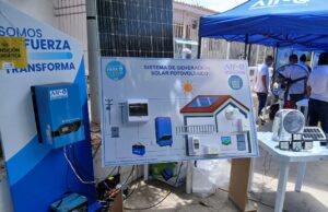 La tienda, Mi Mejor Esquina, del barrio Villa Angelita, resultó beneficiada con la instalación de paneles solares.