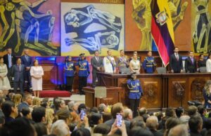 Presidente Petro traza ruta de trabajo con el recién posesionado jefe de Estado de Ecuador, Daniel Noboa