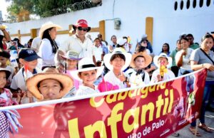Más de 1.000 personas desfilaron en la Cabalgata Infantil en Malambo