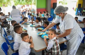 Alcaldesa de Malambo entrega adecuaciones en comedor escolar de la IE Villa Campo