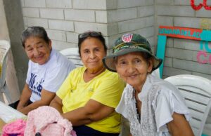 “Nuevo Comienzo” en el Centro de Vida de Villa Adela promueve la calidad de vida en adultos mayores