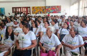 Celebración con Gratitud y Reconocimiento