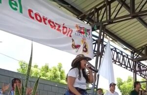 Campesinos del Atlántico se reúnen en Baranoa en un multitudinario encuentro con Andrea Vargas y el precandidato presidencial Iván Cepeda