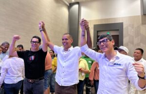 Jaime Santamaría recibe apoyos de la diputada del Atlántico, Alejandra Moreno y el concejal de Barranquilla, Recer Lee Pérez.