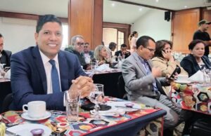 ¡La unión hace la fuerza y el futuro se construye juntos! 🇨🇴