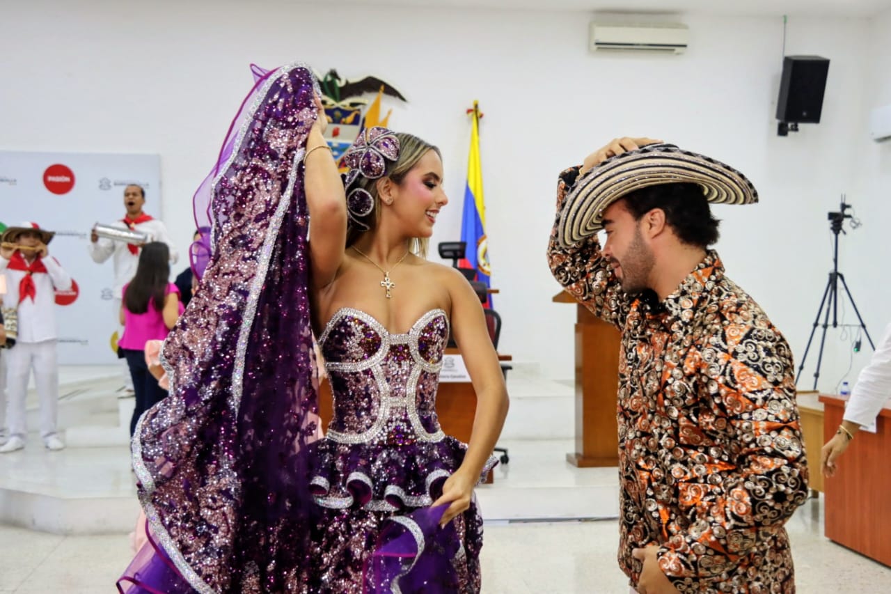 El Concejo Distrital de Barranquilla se Viste de Fiesta con el Carnaval de la 44