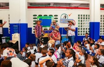 Más de 50 mil estudiantes de Soledad están de “De Vuelta al Cole”