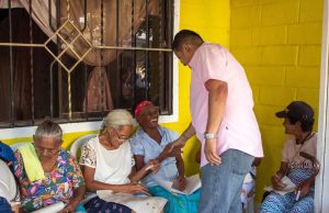Iván Díaz fortalece el diálogo intergeneracional en Barranquilla
