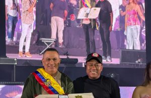 Hilton Escobar recibe exaltación nacional “Juan José Nieto Gil” por su impacto social y cultural