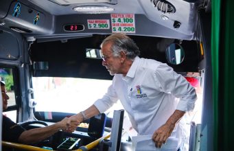 Gobierno de Eduardo Verano asigna $750 millones para subsidio de transporte universitario