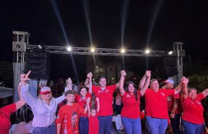 «Mamola» expresó De La Rosa, después de decir que los politiqueros andan diciendo que no llevará obras al Atlántico a 3.000 sabanagranderos