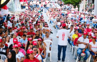 “Esta dupla será la más votada de Atlántico”; más de 20.000 atlanticenses acompañaron los cierres de campaña de Camilo Torres Villalba y Jezmi Barraza