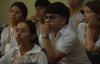 Jóvenes de Sabanalarga fortalecen su liderazgo con formación en Gobierno Escolar y participación ciudadana