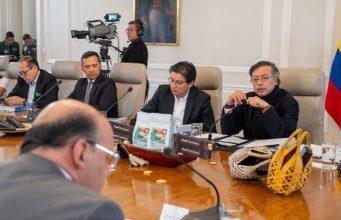 Presidente Petro ordena la liquidación de las EPS que estén en quiebra