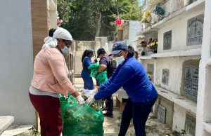 Gran jornada de limpieza contra el dengue en el cementerio municipal de Malambo