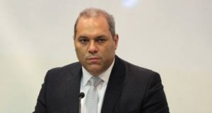 Hace 20 años llegué al Senado de la República con la ilusión de servirle a Colombia, y hoy me despido de esta curul con el corazón lleno de gratitud. Gratitud con cada colombiano que confió en mí, con quienes me acompañaron en este camino y con quienes, incluso desde las diferencias, contribuyeron a enriquecer el debate democrático.