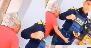 mujer es señalada de realizar acto inapropiado contra un patrullero en Barranquilla